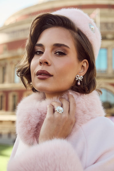 'Rivoli' Pillbox Hat with Brooch in Rosa