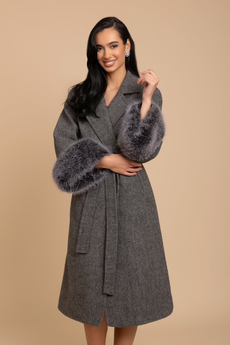 Film Noir' Wool Tweed and Faux Fur Belted Coat in Grigio – Santinni