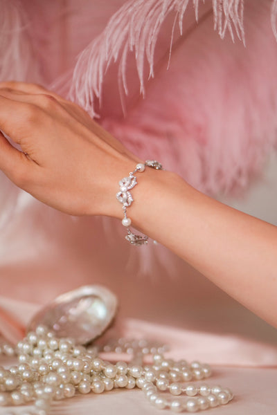 ‘Sissi’ Bow and Freshwater Pearl Silver Bracelet