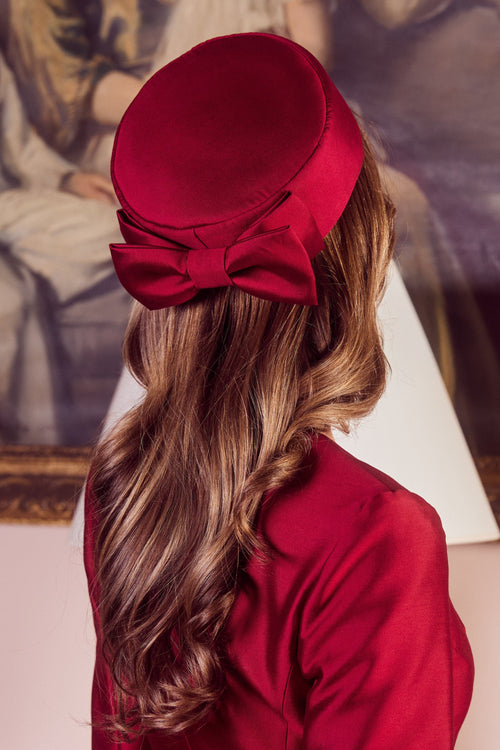 🎁 ‘Windsor’ Silk and Wool Pillbox Hat with Bow in Rosso (10% off)