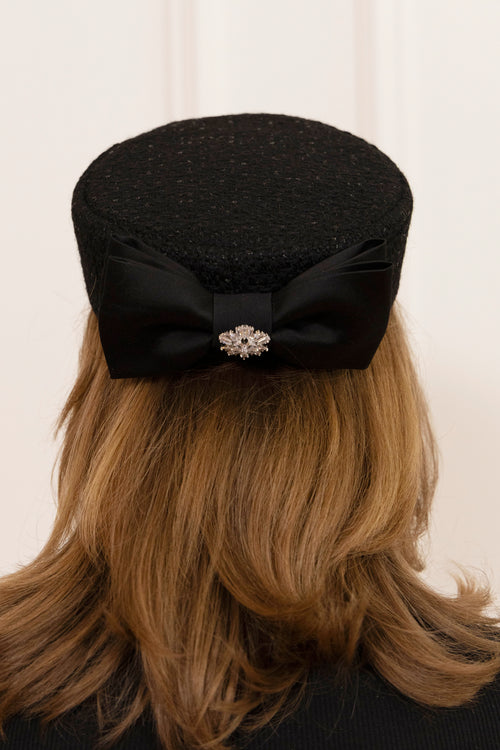 Amour Woollen Tweed Pillbox Hat with Silk Bow Nero