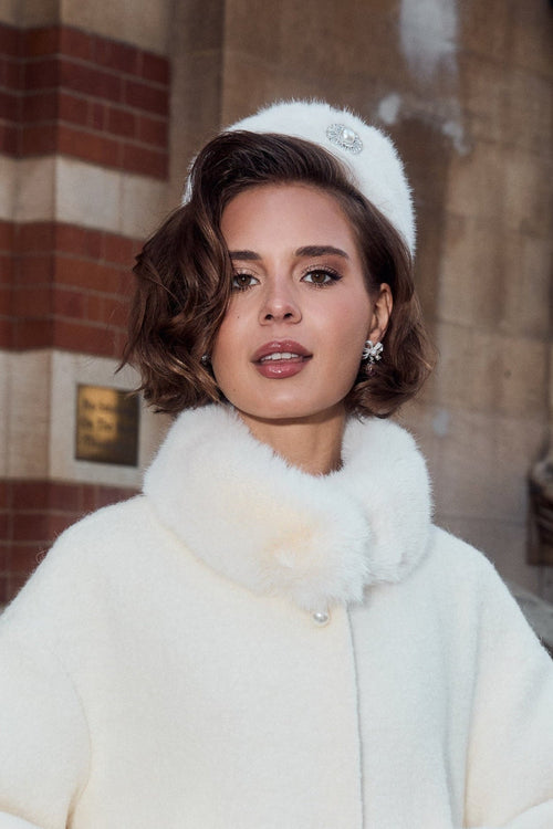 🎁 'Rivoli' Pillbox Hat with Brooch in Bianco (10% off)