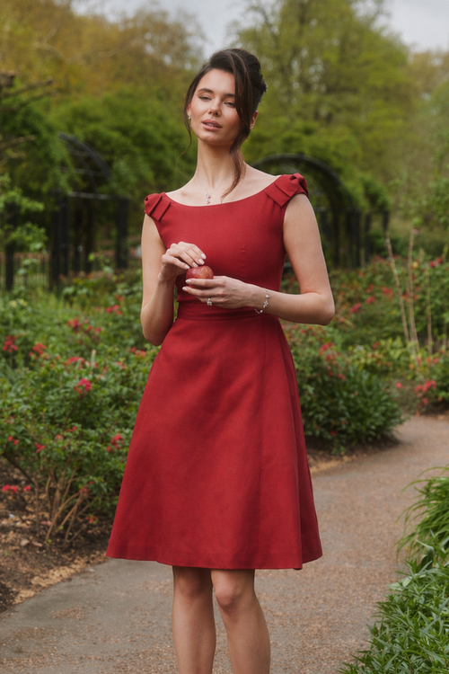 ‘Rose’ Midi Linen Dress with Boat Neckline in Rosso