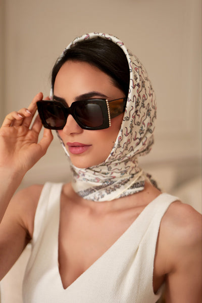 'Minuetto' 100% Mulberry Silk Scarf in Bianco