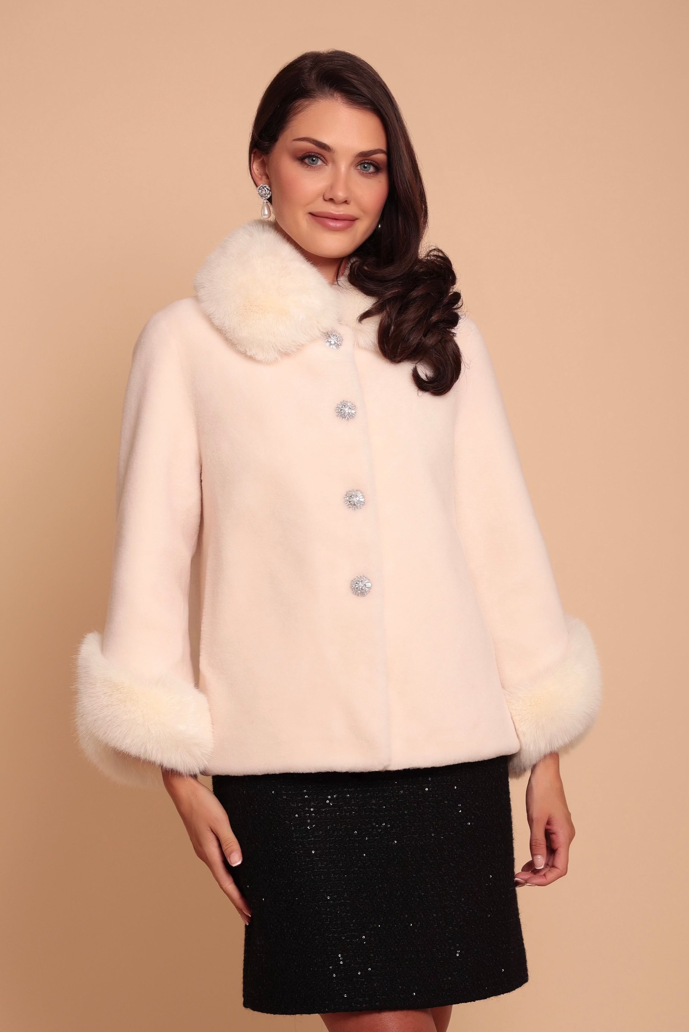 'Gene' Short Wool Coat with Faux Fur Collar in Bianco