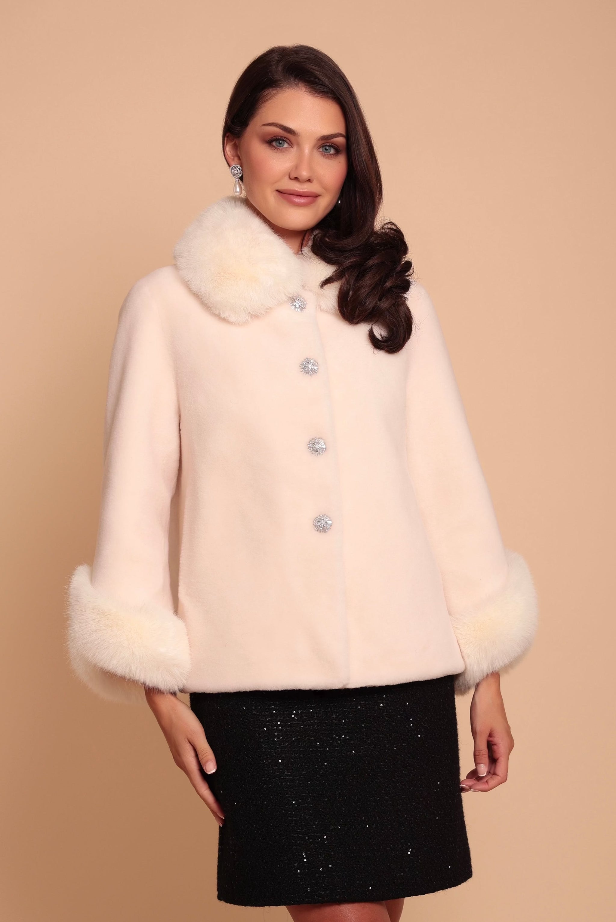 Gene' Short Wool Coat with Faux Fur Collar in Bianco – Santinni