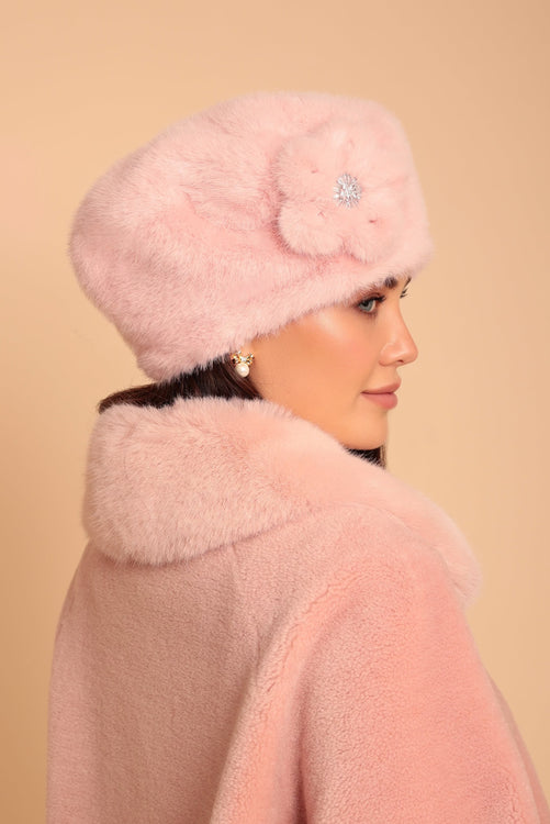 'Marion' Faux Fur Hat with Flower Motif in Rosa