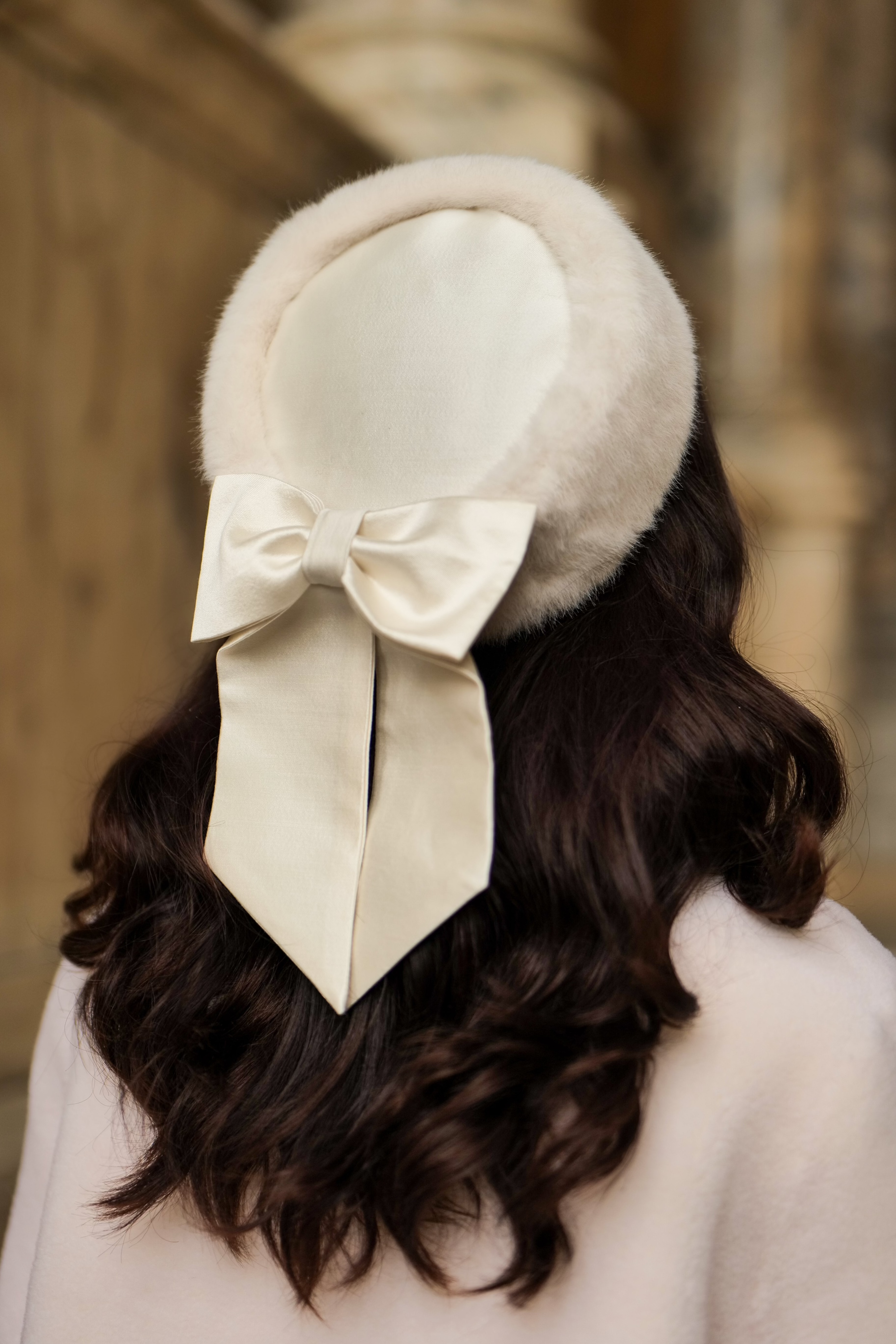 Wonderland Pillbox Hat with Silk Bow in Bianco Santinni