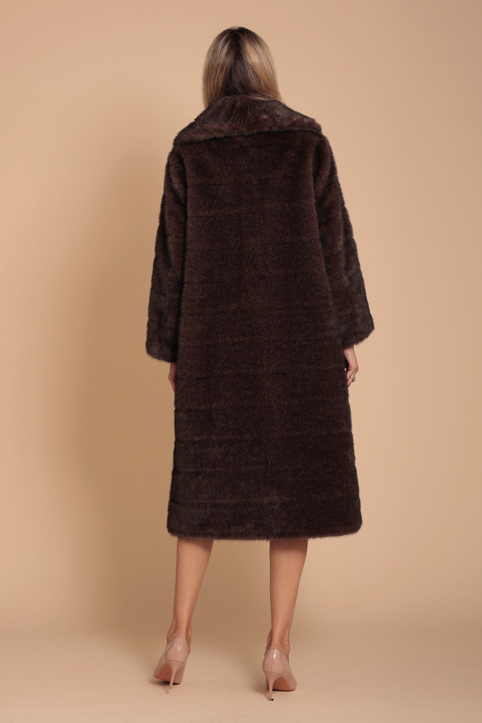 Hollywood' Full-Length Faux Fur Coat in Marrone – Santinni