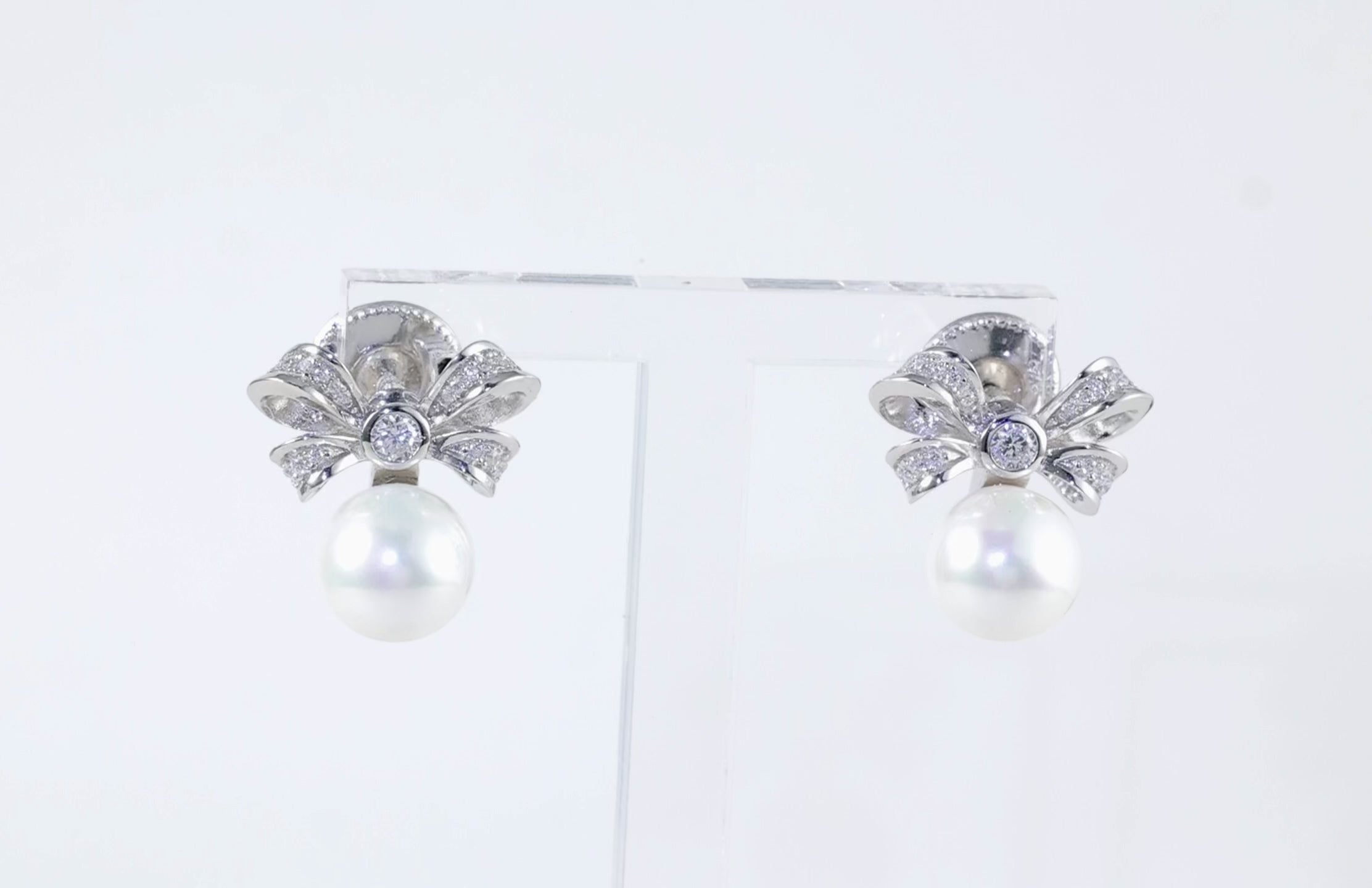 'Viscountess' Bow and Pearl Silver Earrings with Crystals