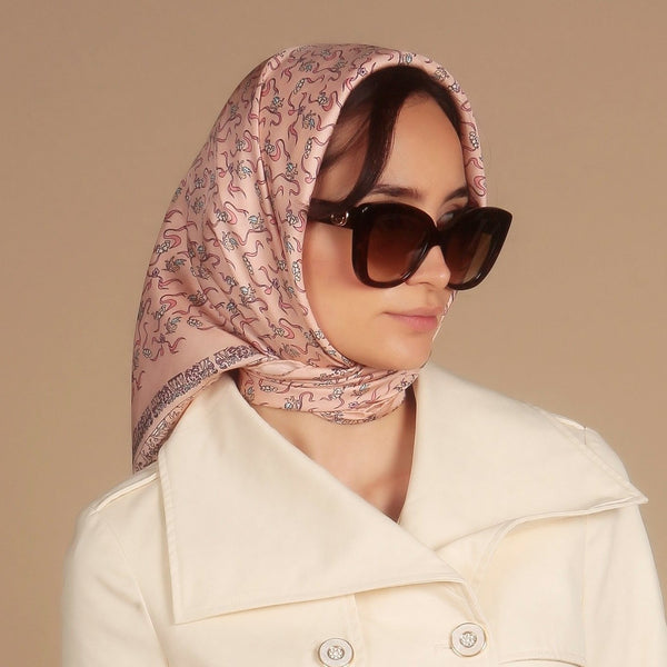 'Minuetto' 100% Mulberry Silk Scarf in Rosa