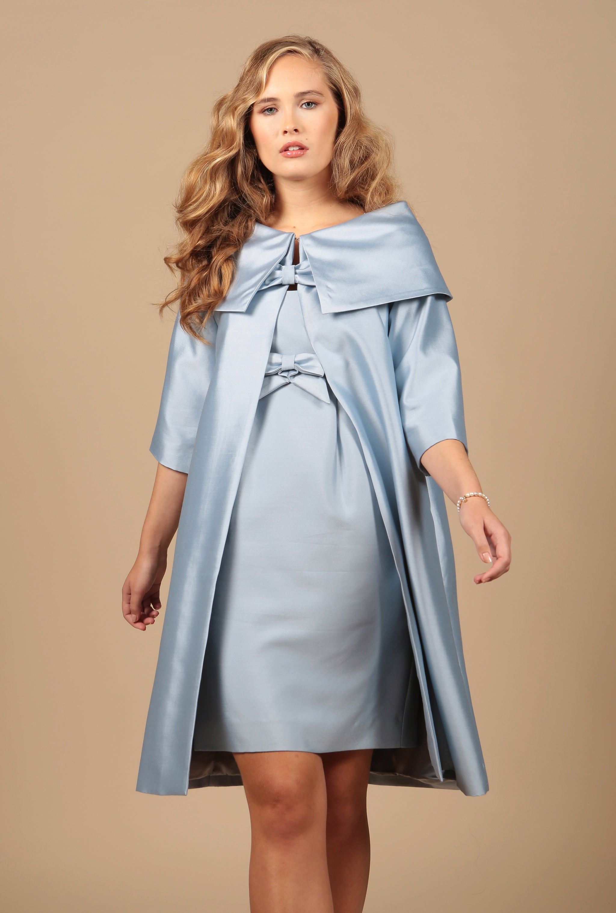 ガウンコート amiur vinpage satin gown coat Waldorf' Silk and Wool Dress Coat in Blu – Santinni