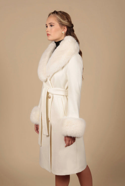 UNLINED 'An American in Paris' 100% Cashmere and Wool Coat with Faux Fur in Bianco